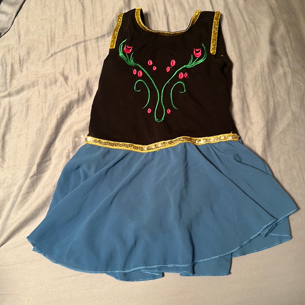 Anna Leotard
